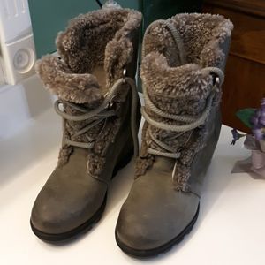 Sorel Joan of Arctic II shearling wedge boots NWOT